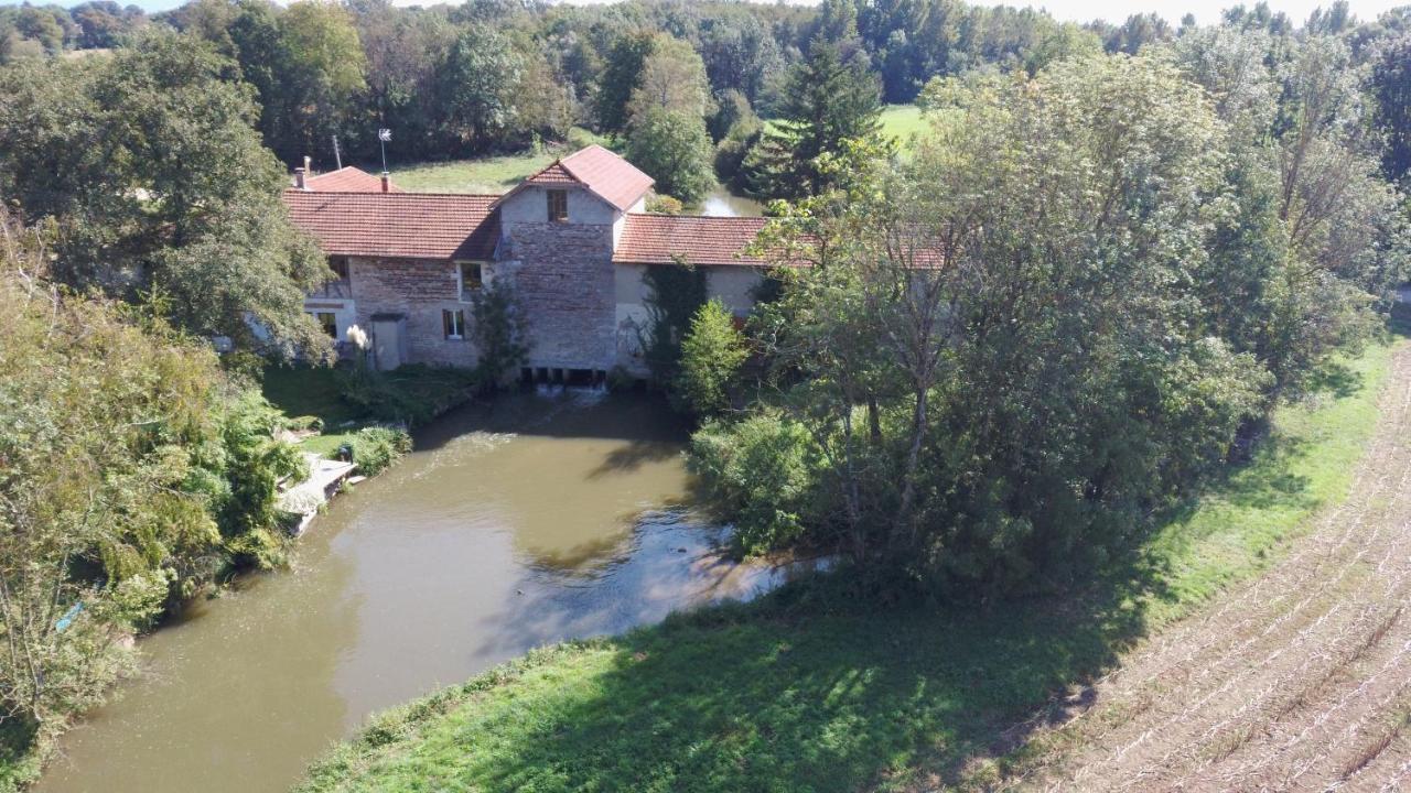 Le Moulin De Chamambard Hotel Saint-Denis-les-Bourg Exterior foto